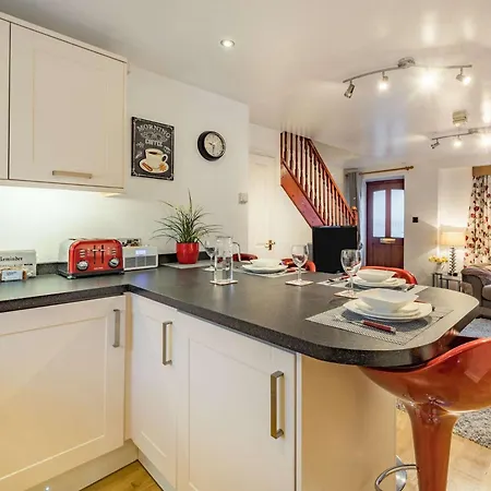 Semesterbostad 2 Bed In Sz062