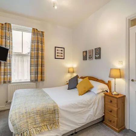 2 Bed In Sz062 Semesterbostad