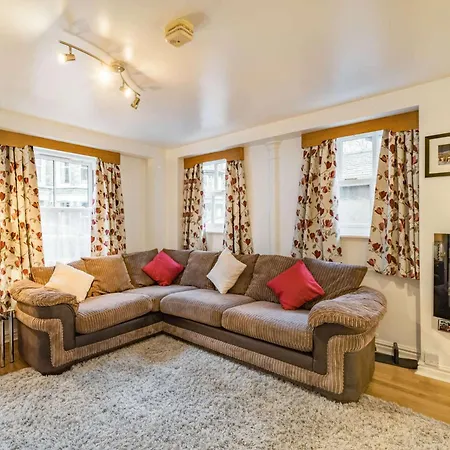 2 Bed In Sz062 Holiday home *