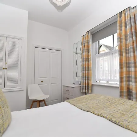 2 Bed In Oc-sz062